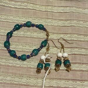 African Trade Beads with Gold Color Bracelet & Earring Set